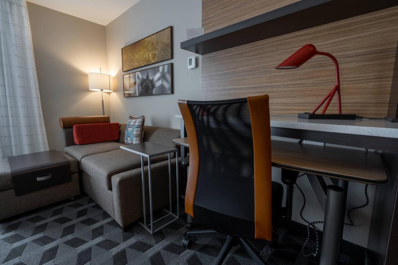 Towneplace Suites By Marriott Clinton Extérieur photo